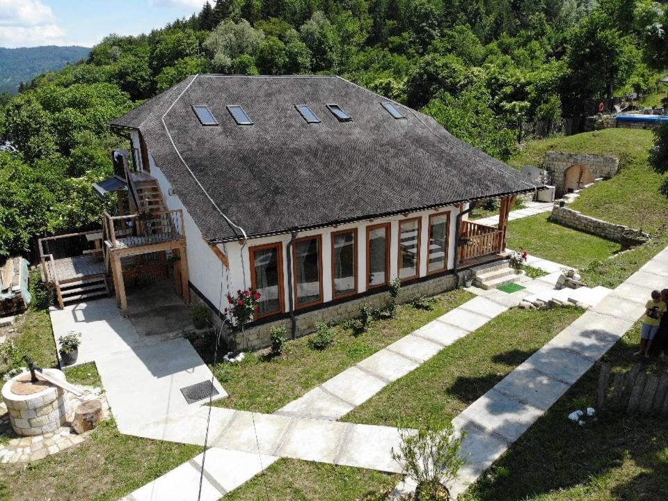 Willa Casa Thymus Soveja Zewnętrze zdjęcie